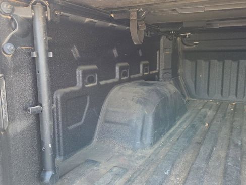 Used 2021 GMC Sierra 1500 SLE image 22