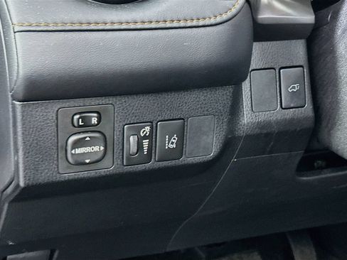 Certified 2018 Toyota RAV4 SE w/ Advanced Technology Package AWD/4WD image 10