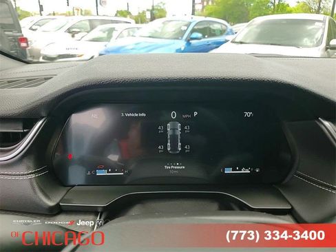 New 2025 Jeep Grand Cherokee Laredo image 21