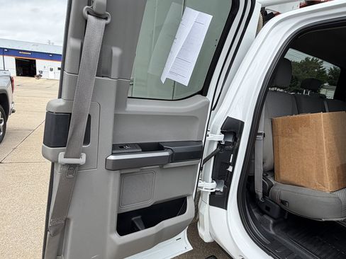 Used 2019 Ford F550 4x4 SuperCab Super Duty w/ XLT Value Package image 15