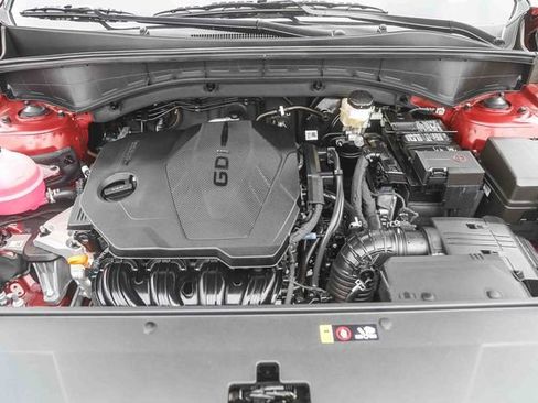 Certified 2025 Kia Sorento LX FWD image 29
