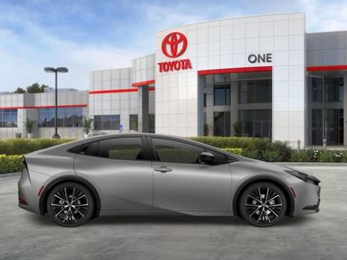 New 2026 Toyota Prius XLE FWD image 15