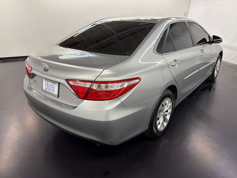 Used 2017 Toyota Camry LE w/ Protection Package (Q2) FWD image 9