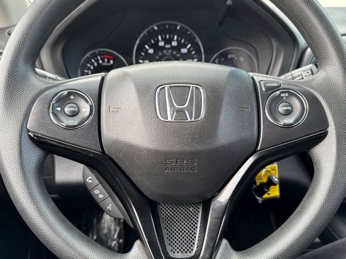 Used 2020 Honda HR-V LX image 15
