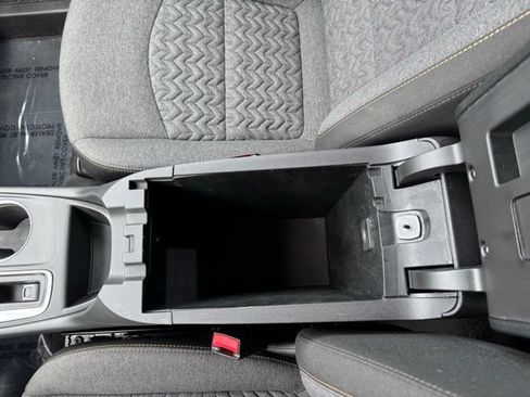 Certified 2024 Chevrolet Equinox LT AWD/4WD image 17