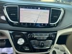 Used 2023 Chrysler Pacifica Limited FWD image 12