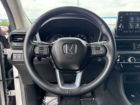 Certified 2025 Honda Pilot EX-L image 37