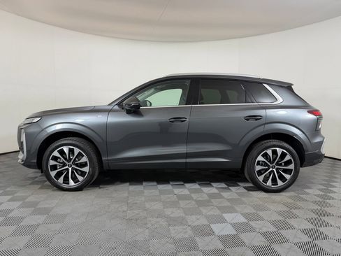 New 2026 Audi Q3 quattro 2.0T image 2