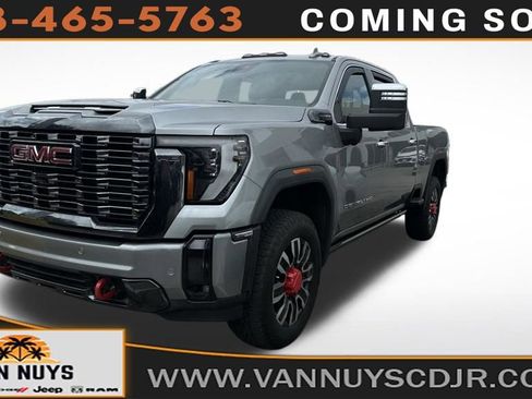 Used 2024 GMC Sierra 2500 Denali Ultimate AWD/4WD image 1