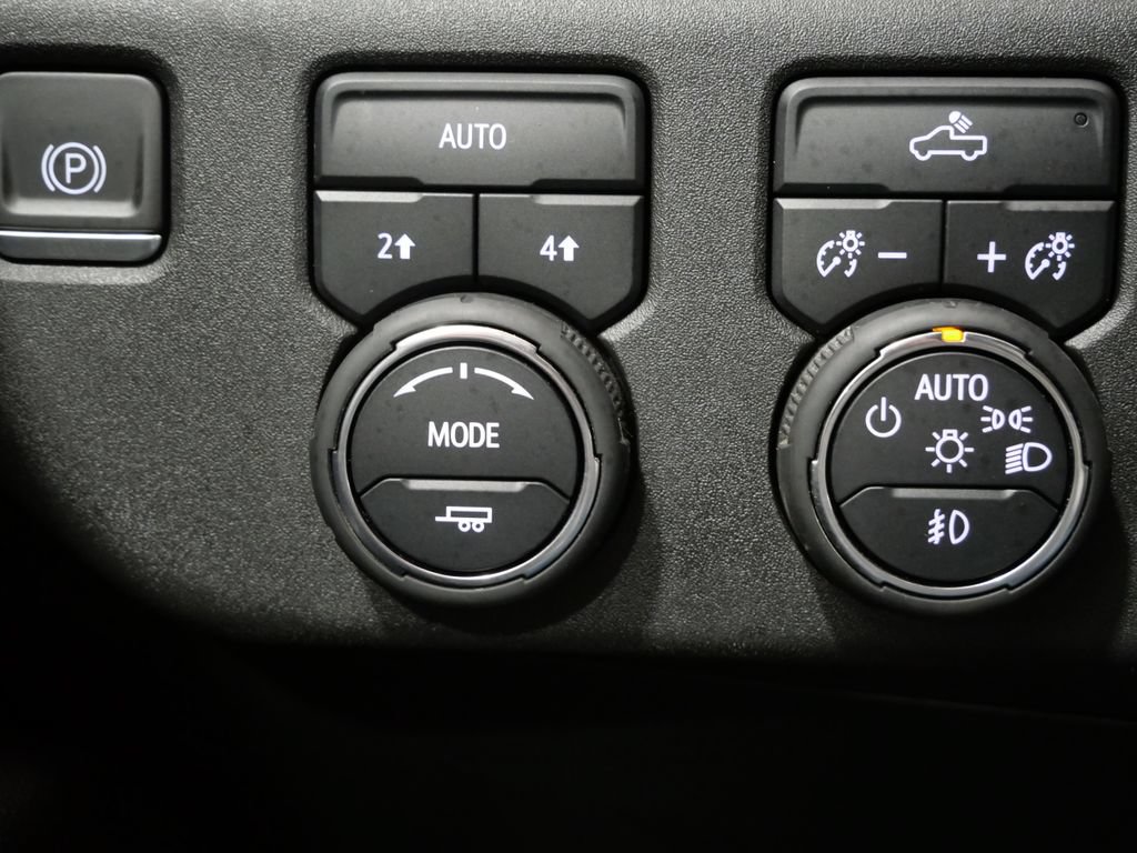 Used 2023 Chevrolet Silverado 1500 RST w/ Rally Edition AWD/4WD image 13
