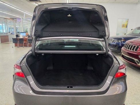 Used 2021 Toyota Camry SE FWD image 40