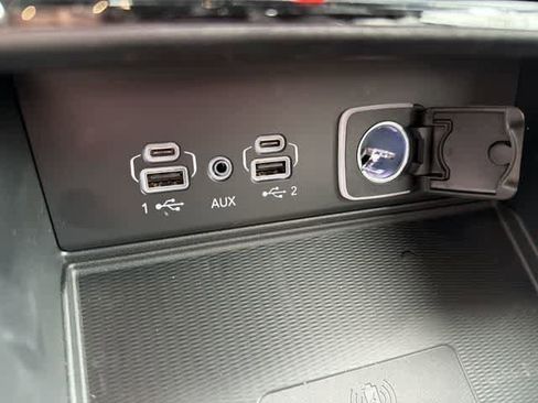 New 2025 Jeep Grand Cherokee L Limited w/ Luxury Tech Group II image 34