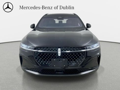 Used 2024 Lincoln Nautilus Reserve w/ Equipment Group 203A AWD/4WD image 2