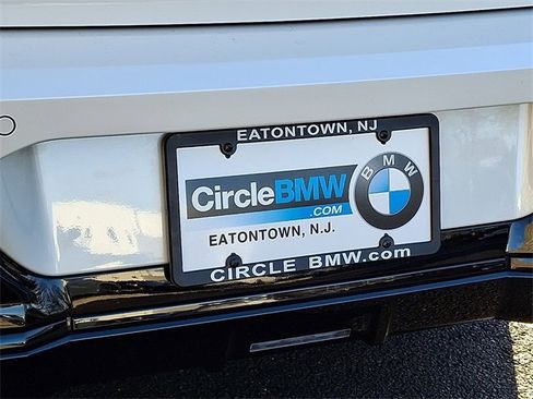 Used 2025 BMW 740i xDrive w/ Premium Package image 30