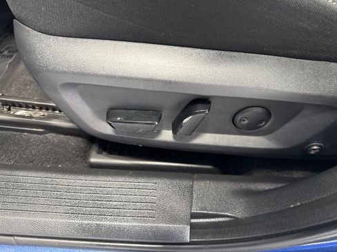Used 2022 Nissan Rogue SV FWD image 16