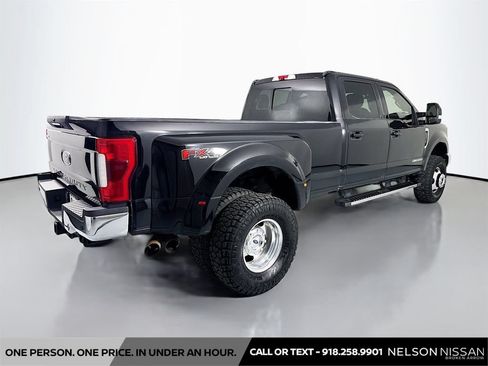 Used 2019 Ford F350 Lariat w/ Lariat Ultimate Package AWD/4WD image 5