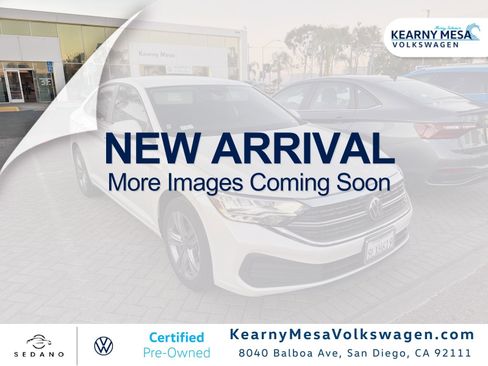 Used 2024 Volkswagen Jetta SE image 1