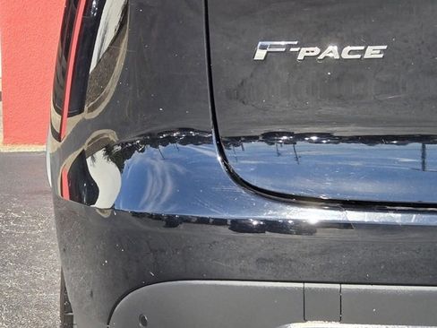 Used 2020 Jaguar F-PACE Premium image 8