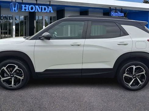 Used 2023 Chevrolet TrailBlazer RS w/ Sun and Liftgate Package AWD/4WD image 5