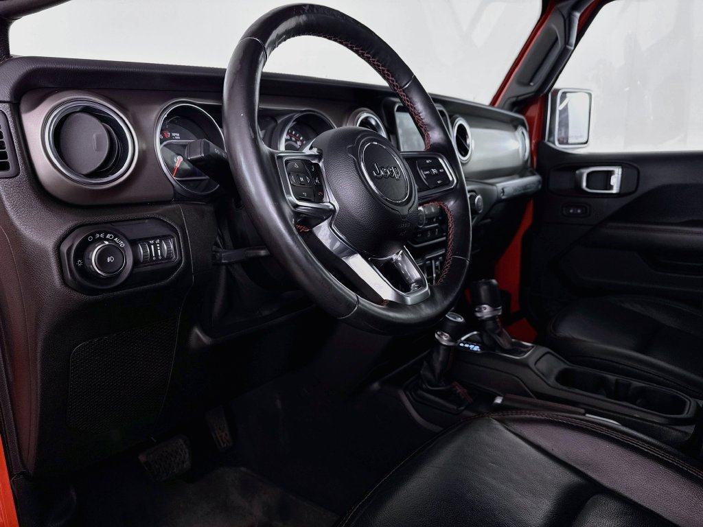 Used 2018 Jeep Wrangler Unlimited Rubicon AWD/4WD image 4