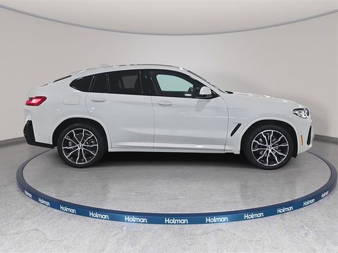 Used 2024 BMW X4 xDrive30i w/ Premium Package image 7