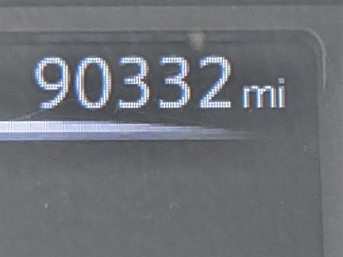 Used 2017 Nissan Titan SV image 11