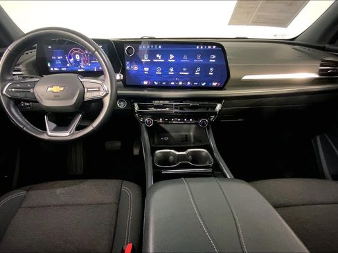 Used 2024 Chevrolet Traverse LT AWD/4WD image 15