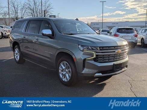 Used 2024 Chevrolet Suburban Premier image 1