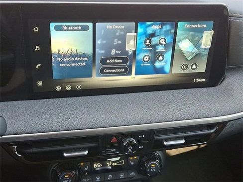 New 2026 Nissan Kicks SV w/ Cold Weather Package image 32