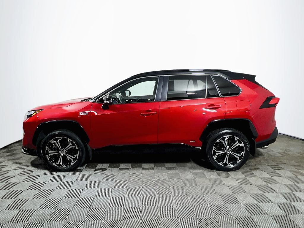 Certified 2023 Toyota RAV4 XSE w/ Weather Package AWD/4WD image 4
