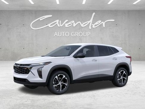 New 2026 Chevrolet Trax RS w/ Driver Confidence Package FWD image 2