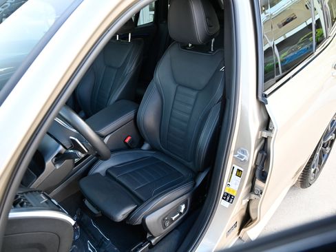 Used 2021 BMW X3 M40i w/ Executive Package image 18