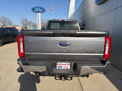 Used 2024 Ford F350 XLT w/ FX4 Off-Road Package image 4