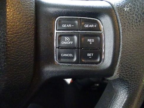Used 2018 RAM 1500 Express w/ Black Ram 1500 Express Group AWD/4WD image 7