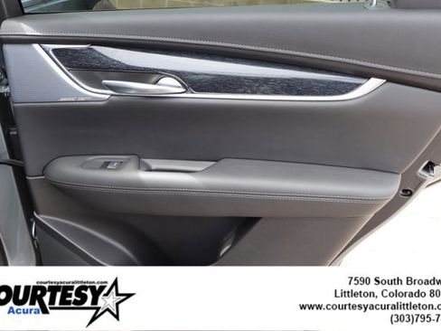 Used 2023 Cadillac XT5 Premium Luxury image 31