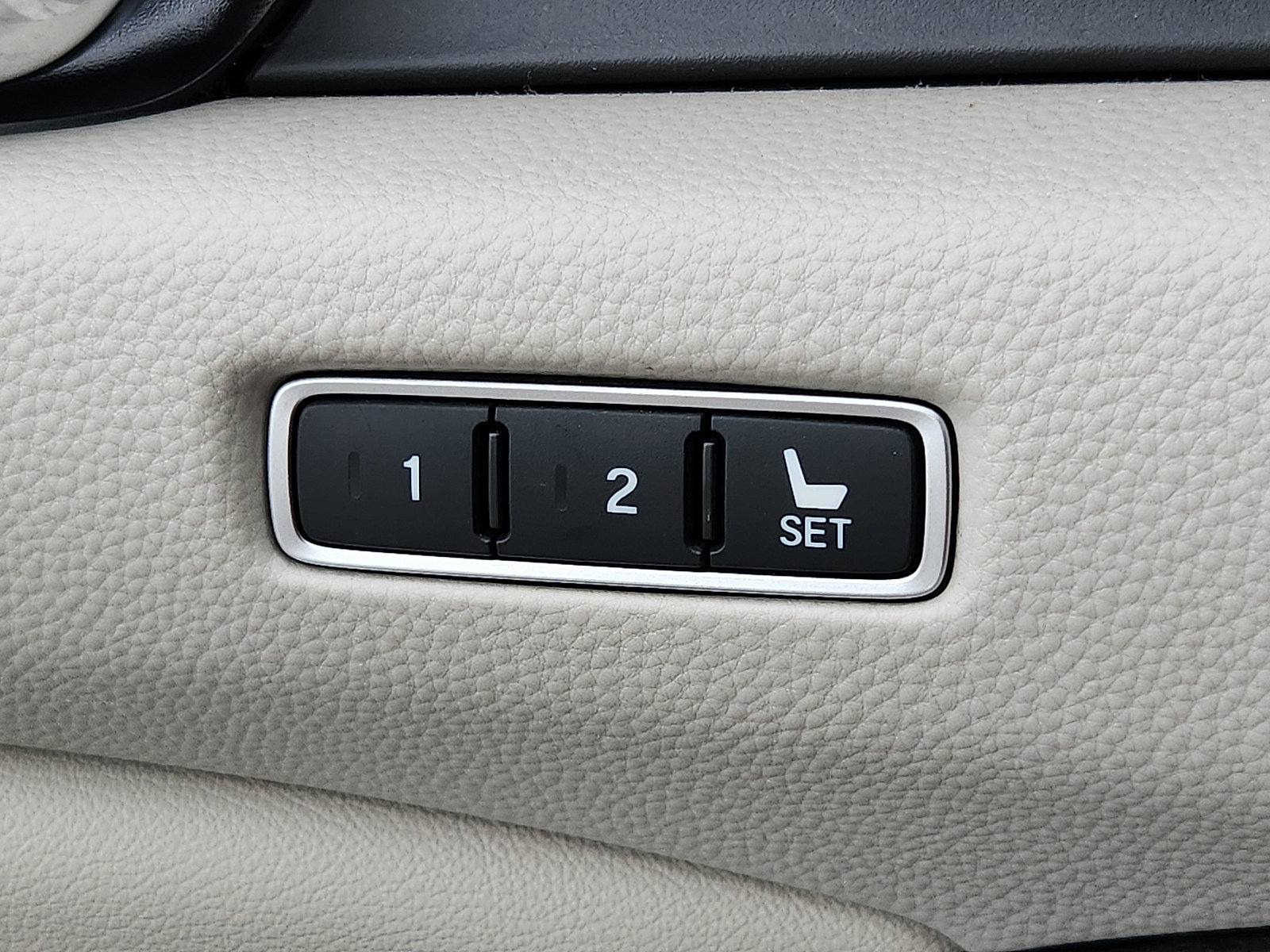 Used 2022 Honda Accord EX-L image 28