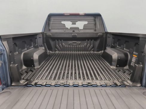 Used 2024 Chevrolet Silverado 1500 LT AWD/4WD image 16