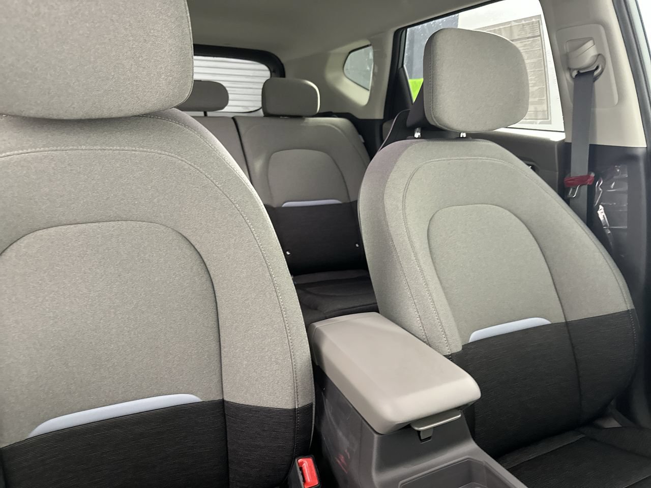 New 2027 Kia Seltos S FWD image 16