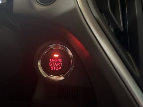 Used 2025 Subaru Crosstrek 2.0i Premium image 34