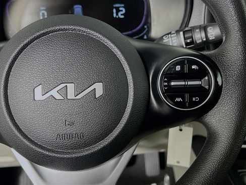 Used 2023 Kia Soul LX image 19