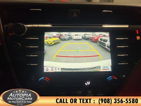 Used 2020 Toyota Camry XSE FWD image 26