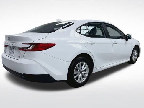 Used 2025 Toyota Camry LE w/ Convenience Package AWD/4WD image 11