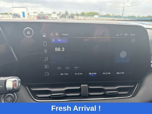 Used 2025 Chevrolet Equinox RS w/ Safety and Technology Package FWD image 7