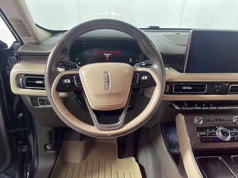 Used 2023 Lincoln Aviator Reserve w/ Equipment Group 201A AWD/4WD image 12