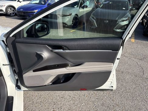 Used 2023 Toyota Camry LE FWD image 14
