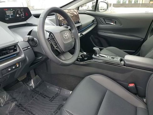 Used 2025 Toyota Prius Limited image 9