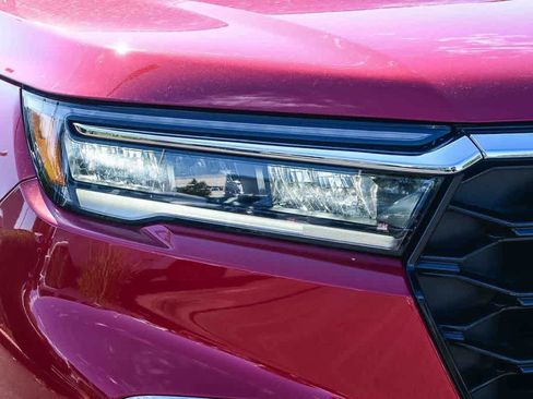 New 2025 Honda Pilot Touring image 10