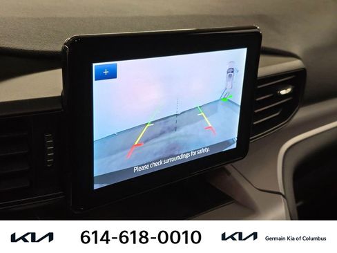 Used 2023 Ford Explorer XLT image 28