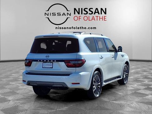 Used 2024 Nissan Armada Platinum w/ Captain's Chairs Package AWD/4WD image 31