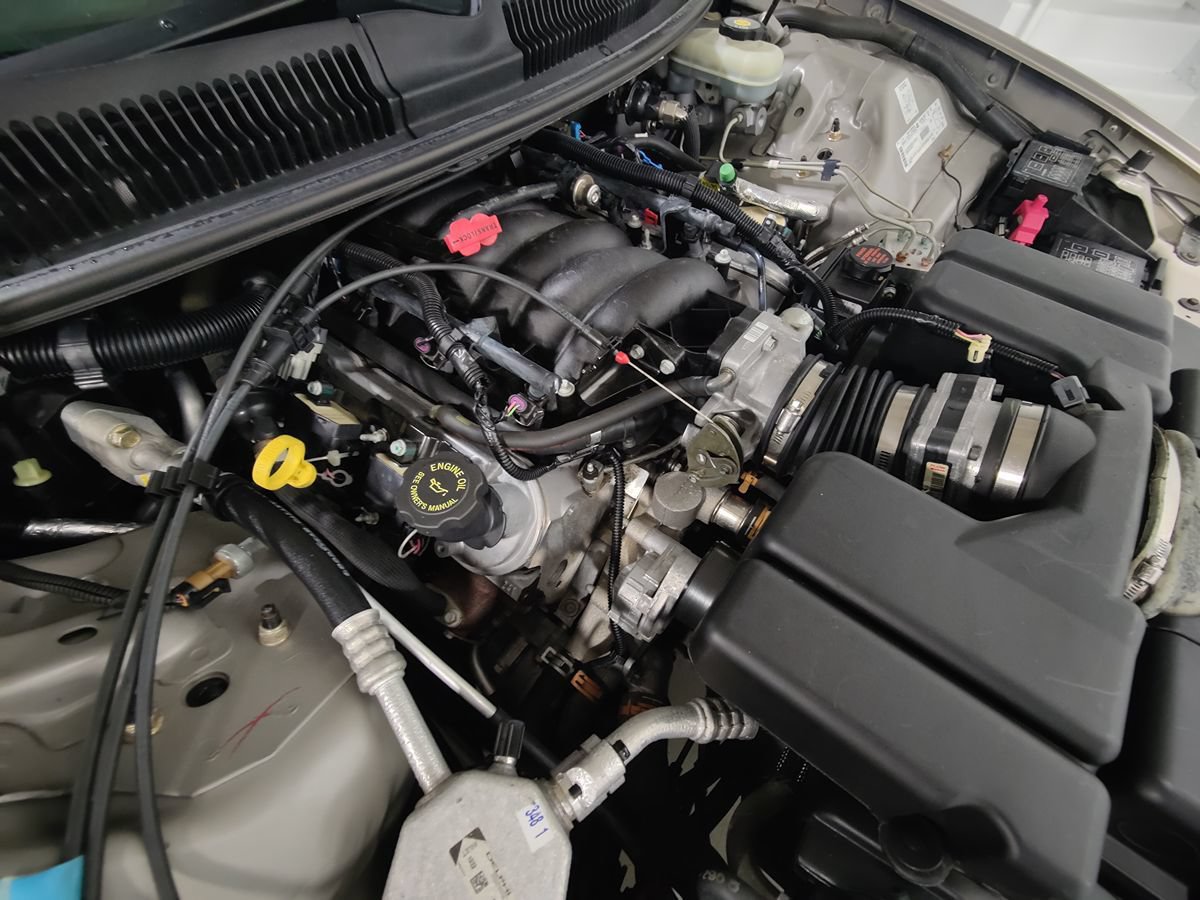 Used 2002 Chevrolet Camaro Z28 RWD image 5
